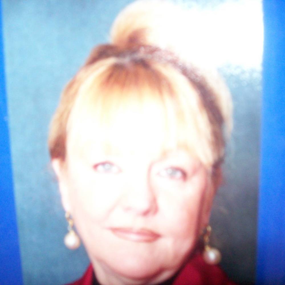 Meet your Posher, Lois